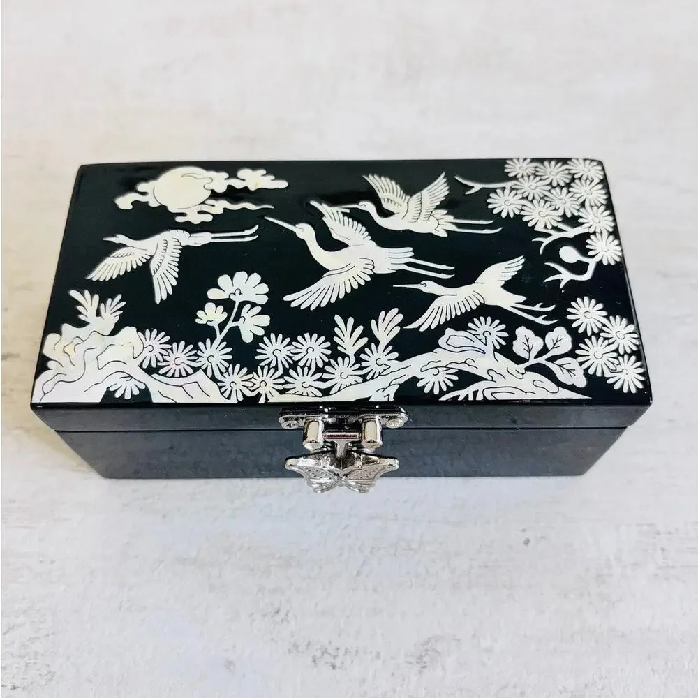 Unbranded beautiful vintage